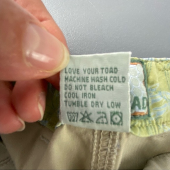 Horny Toad khaki embroidered surf print peddle pushers, 6 - Picture 7 of 15